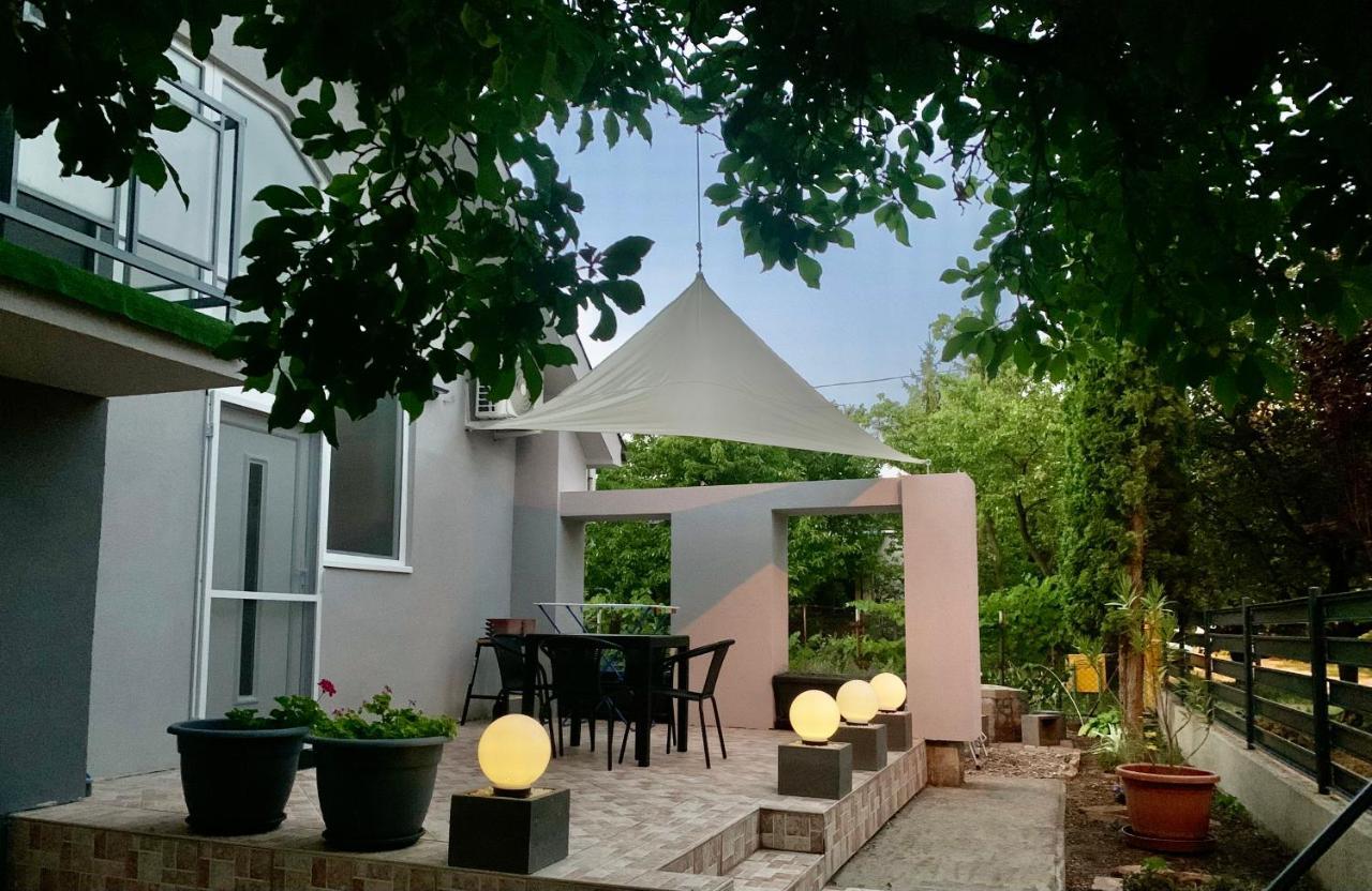 Cornflower Apartment ไฮจ์ดุสโซบอสโล ภายนอก รูปภาพ
