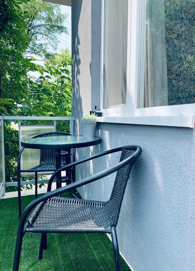 Cornflower Apartment ไฮจ์ดุสโซบอสโล ภายนอก รูปภาพ